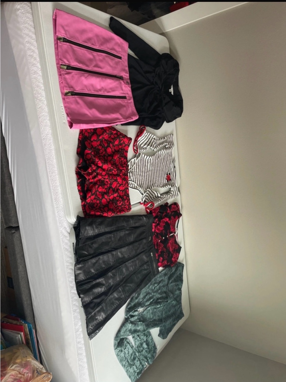 Bundle Women’s Clothes Size M - 7 Pieces
